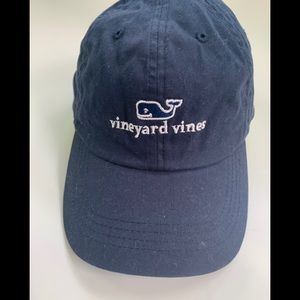 Vineyard vines hat.